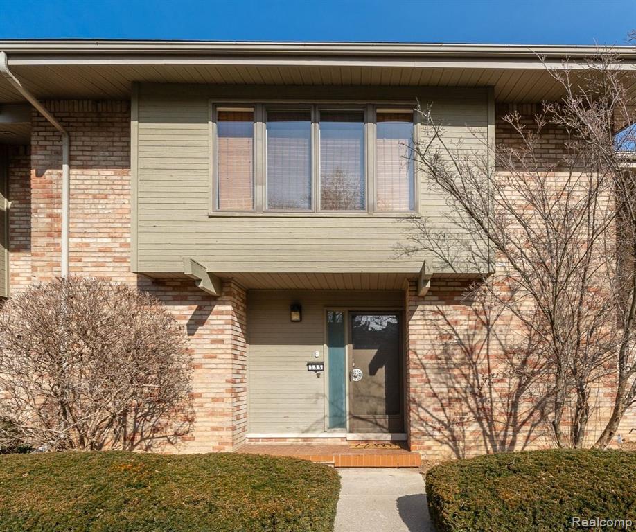 385 CONCORD Place, Bloomfield Hills, MI 48304 — Photo 31
