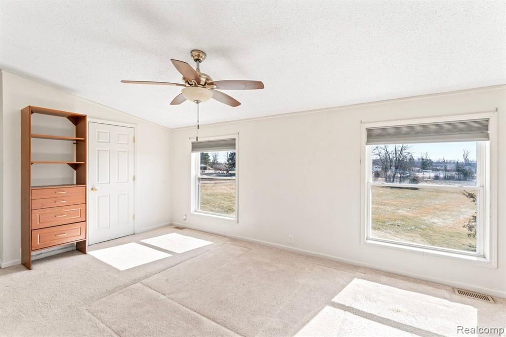 8425 N BRAY Road, Mount Morris, MI 48458 — Photo 23