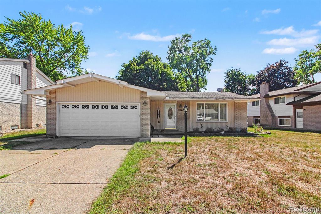 23930 Rockingham Street, Southfield, MI 48033