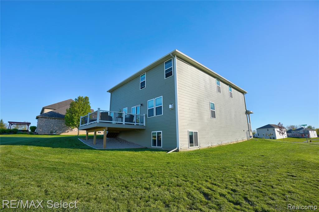 8371 Crossbow Court, Grand Blanc, MI 48439 — Photo 5