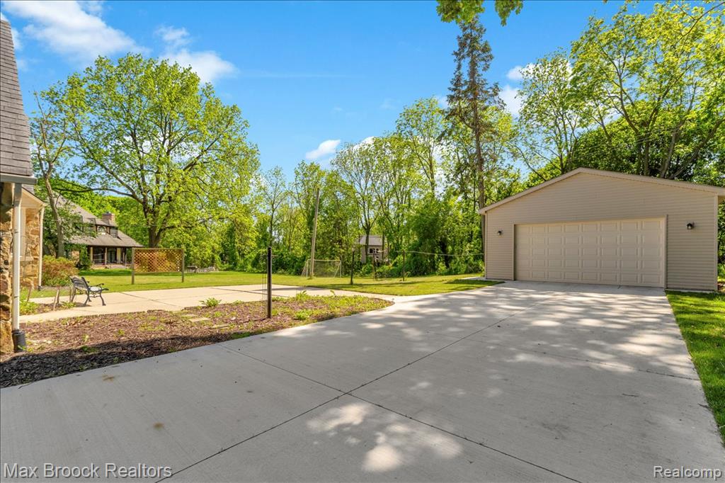 43747 Woodward Avenue, Bloomfield Hills, MI 48302 — Photo 50