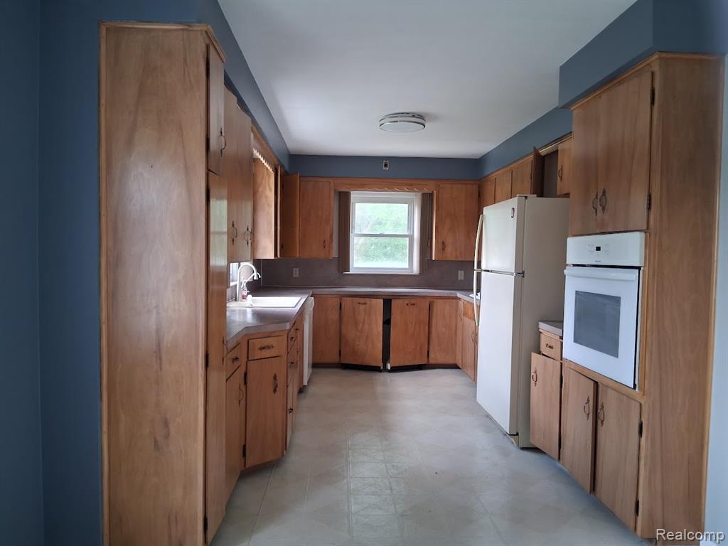 4418 McCandlish Road, Grand Blanc, MI 48439 — Photo 11