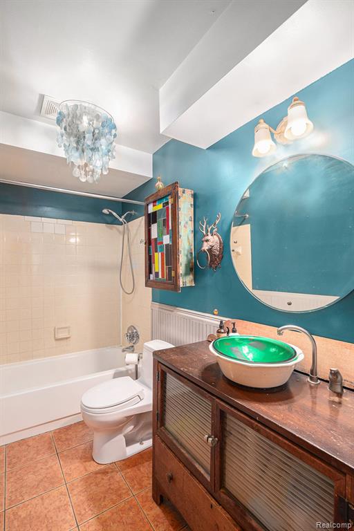 460 HICKORY Drive, Troy, MI 48083 — Photo 15