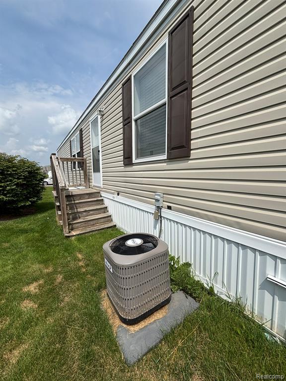220 Pheasant Lane, Grand Blanc, MI 48439 — Photo 4
