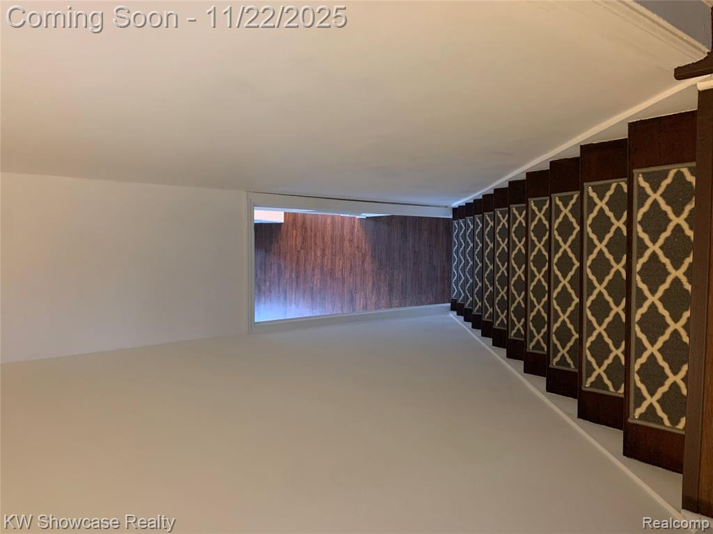 462 Algene Street, Lake Orion, MI 48362 — Photo 20