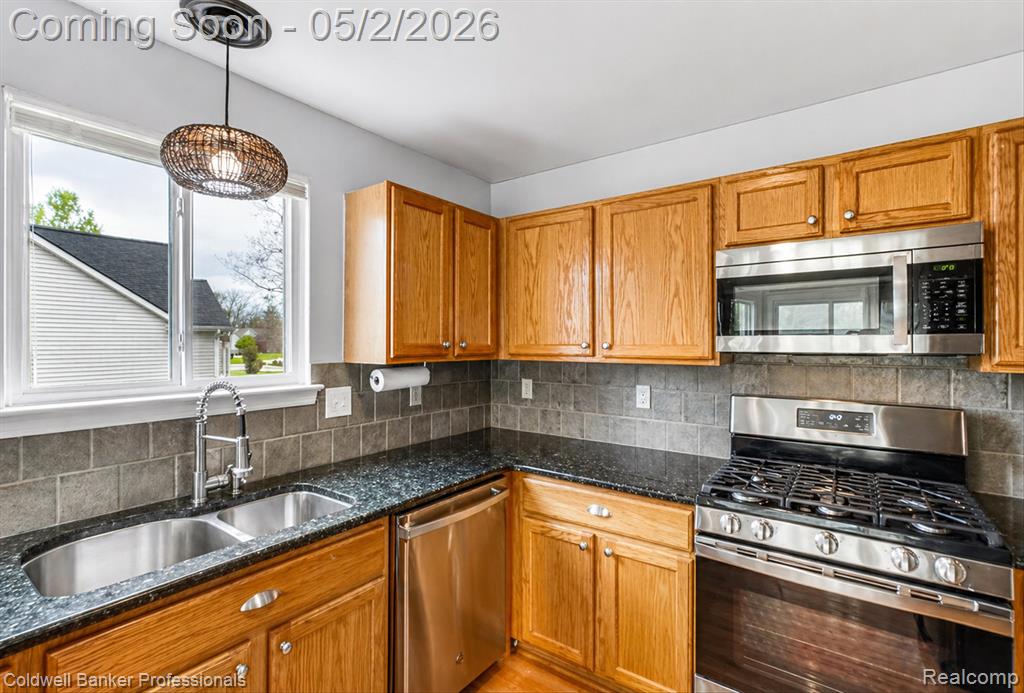 1175 Deer Creek Trail, Grand Blanc, MI 48439 — Photo 10