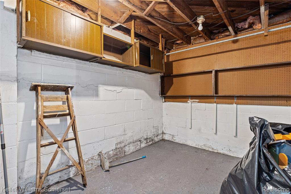 8626 Brace Street, Detroit, MI 48228 — Photo 27