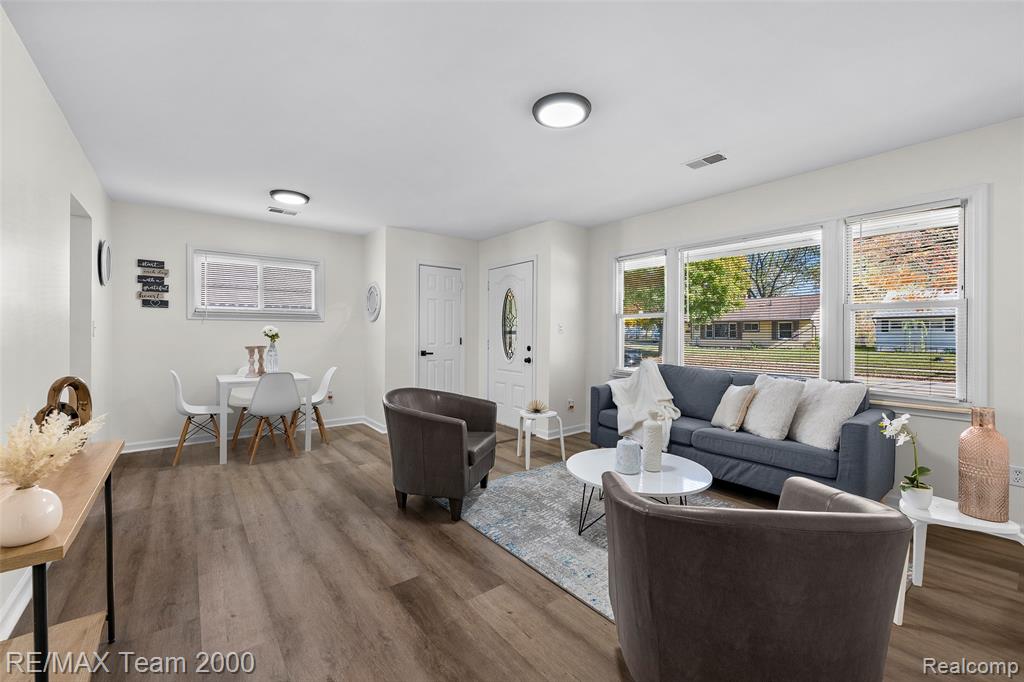 577 Brandt Street, Garden City, MI — Photo 15