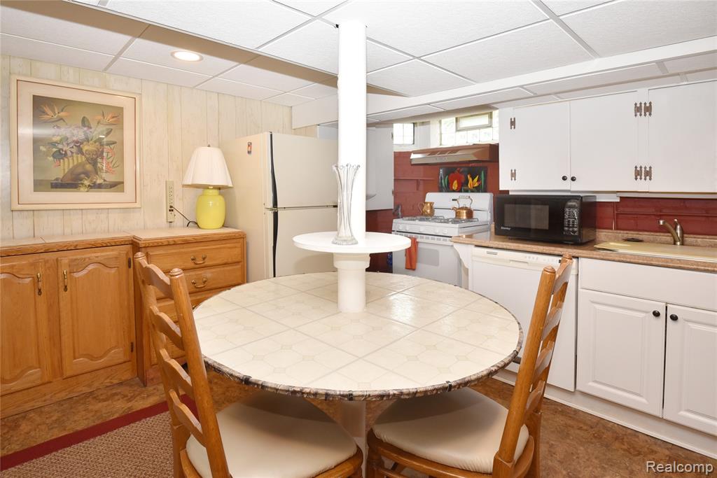 14127 Woodmont Avenue, Detroit, MI 48227 — Photo 35