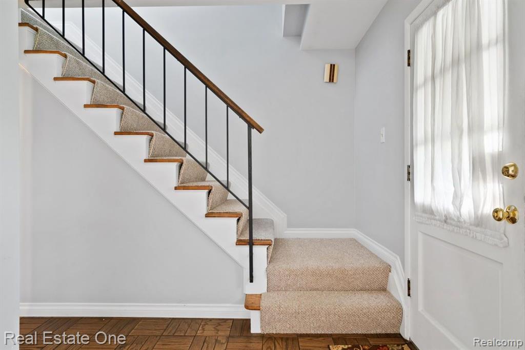 4985 BUTLER Drive, Troy, MI 48085 — Photo 14