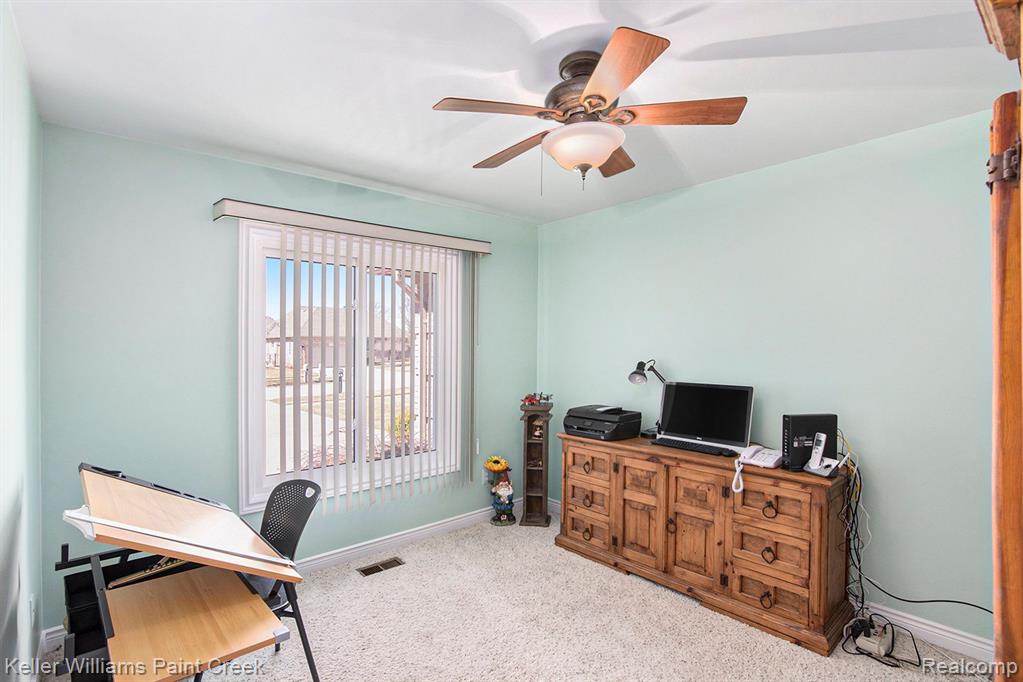 54660 BERRYFIELD Drive, Macomb, MI 48042 — Photo 14