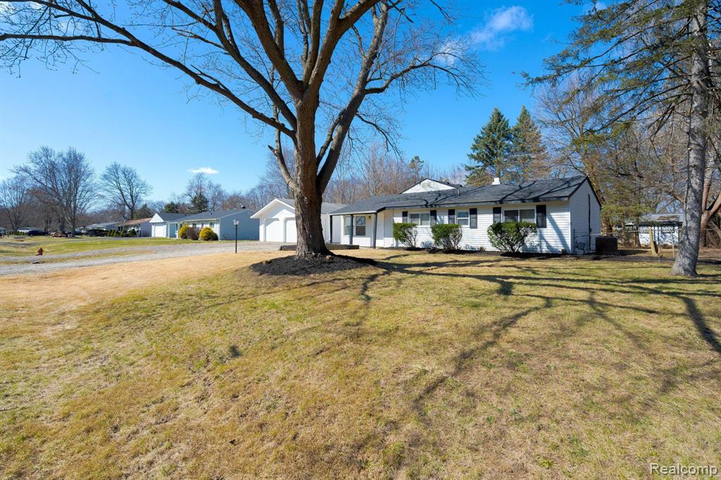 4620 INDEPENDENCE Drive, Clarkston, MI — Photo 45