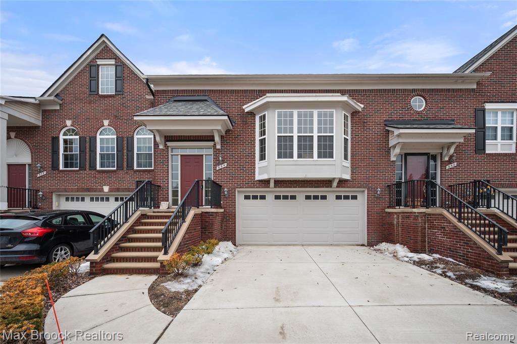 954 Sandalwood Drive, Troy, MI 48085 — Photo 2
