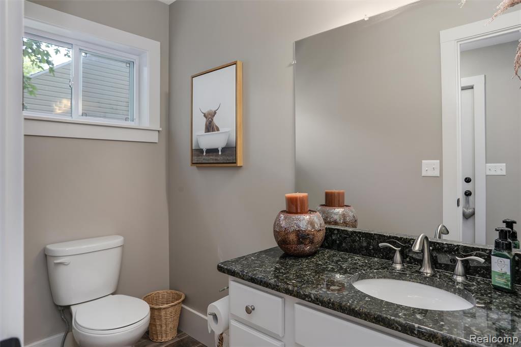 812 N Edison Avenue, Royal Oak, MI 48067 — Photo 19