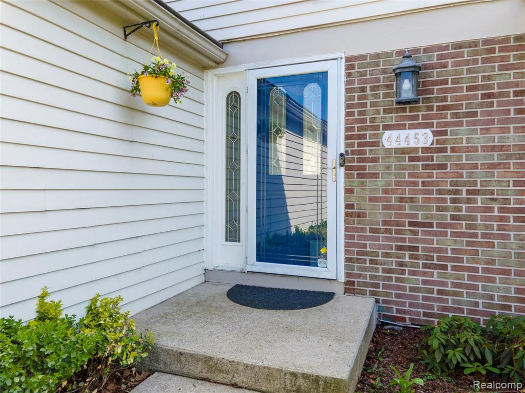 44453 Albert Drive, Plymouth, MI 48170 — Photo 5