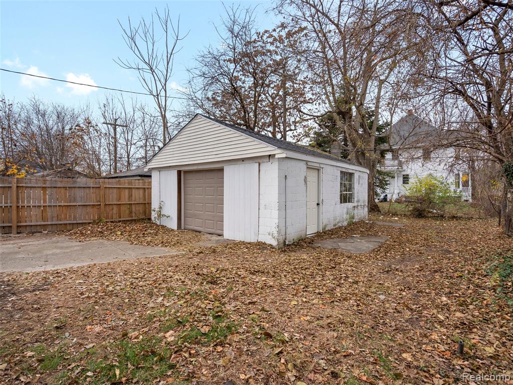 130 Meadle Street, Mount Clemens, MI 48043 — Photo 20