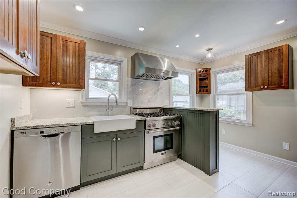 4003 Edgar Avenue, Royal Oak, MI 48073 — Photo 2