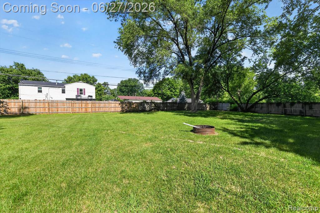 6260 Beth, Brighton, MI 48116 — Photo 43