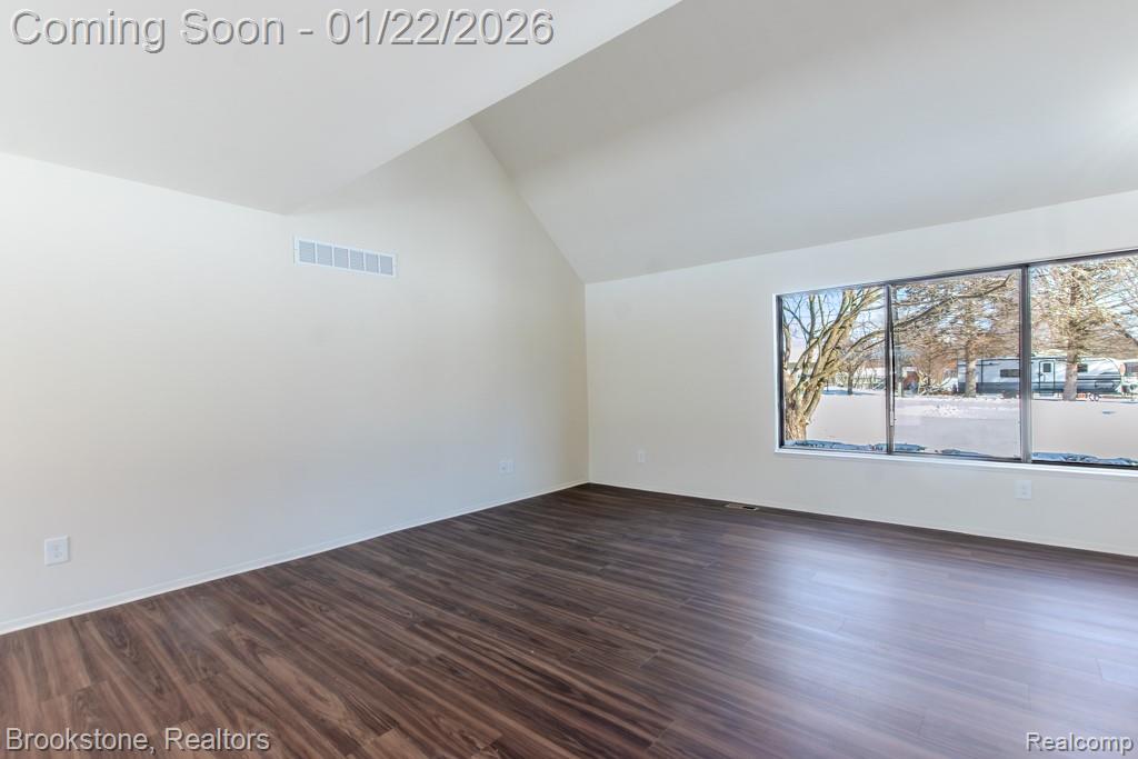 4188 Loch Drive, Highland, MI — Photo 14