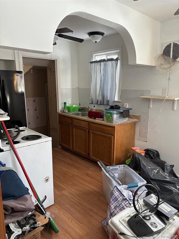 2517 S DEACON Street, Detroit, MI 48217 — Photo 12