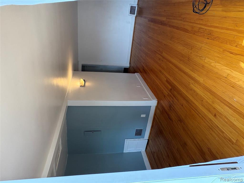 487 W Troy Street, Fenton, MI 48220 — Photo 12