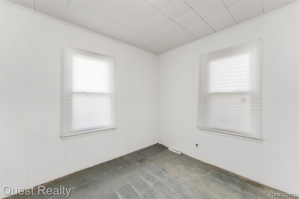 4041 Chenlot Lane, Waterford, MI 48328 — Photo 15