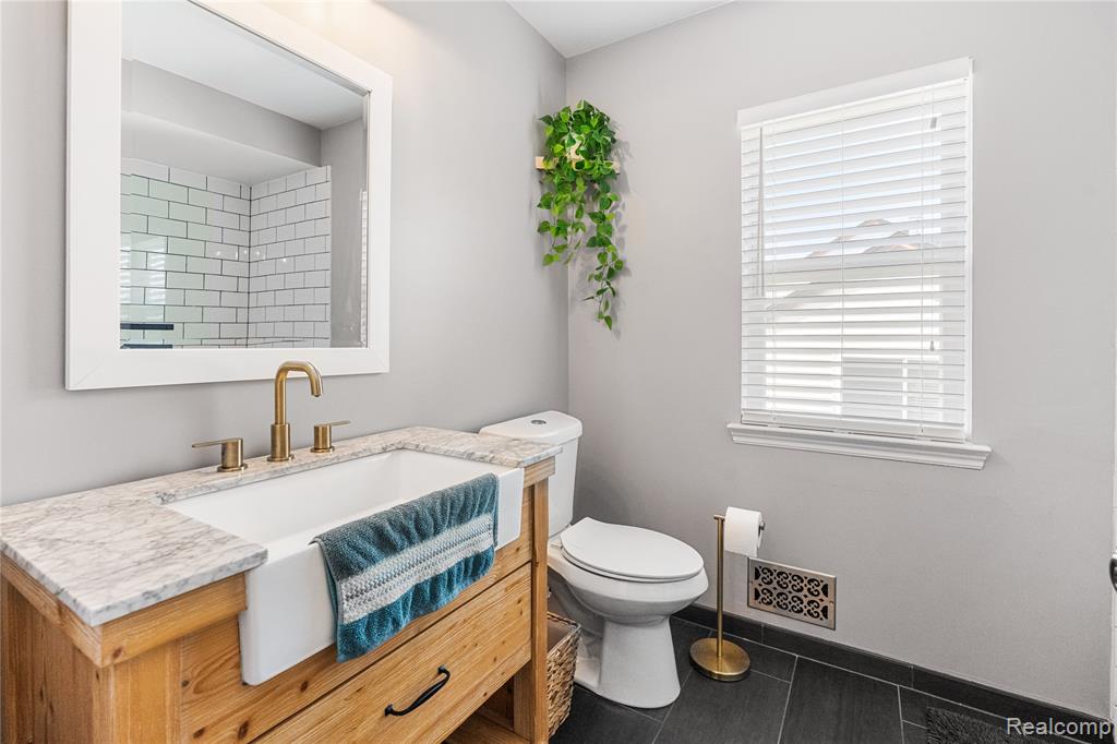 175 Franklin Lake Circle, Oxford, MI 48371 — Photo 39