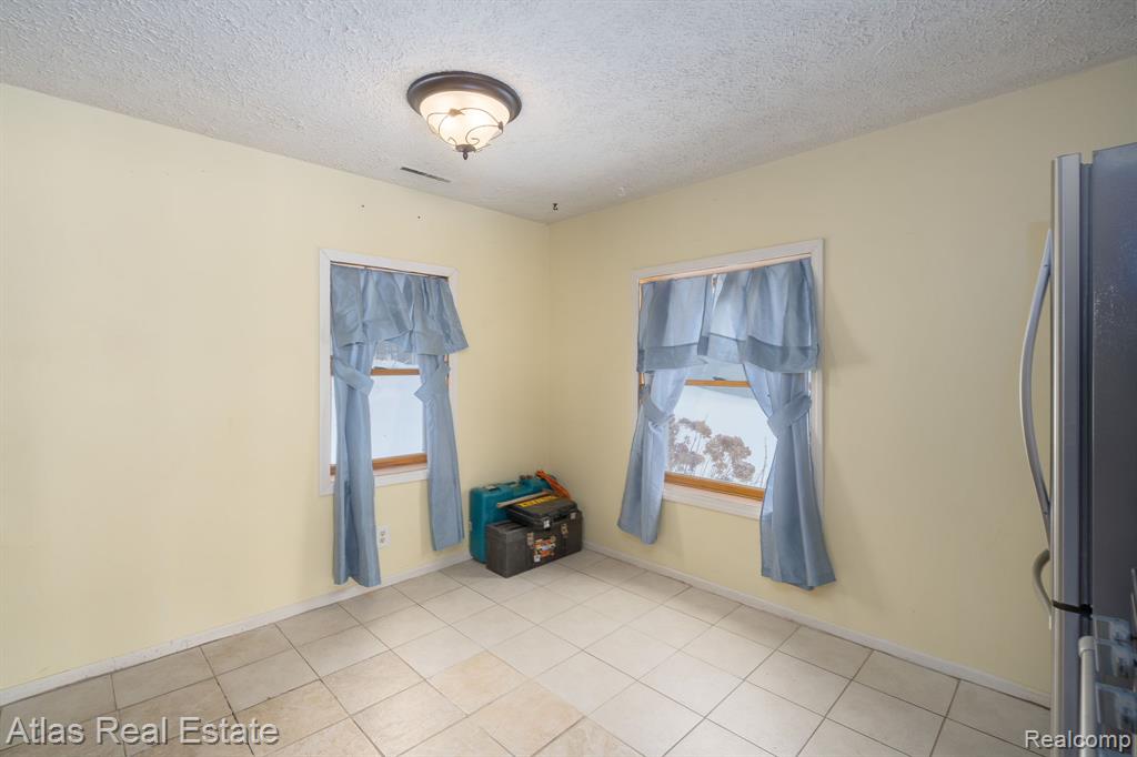 10128 Dar Lane, Goodrich Vlg, MI — Photo 27