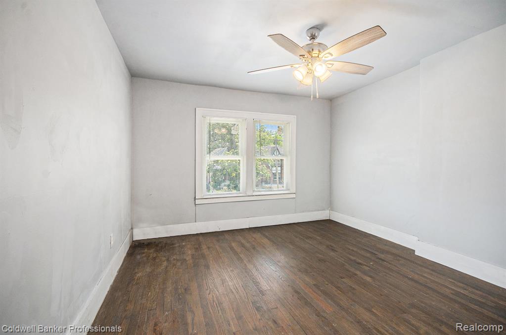 2704 Burlingame Street, Detroit, MI 48206 — Photo 12