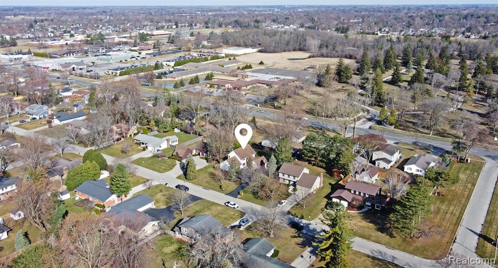 4704 CRUTCHFIELD Drive, Saginaw, MI 48638 — Photo 47