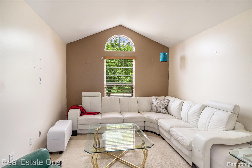 1130 Andover Circle, Commerce Twp, MI 48390 — Photo 9