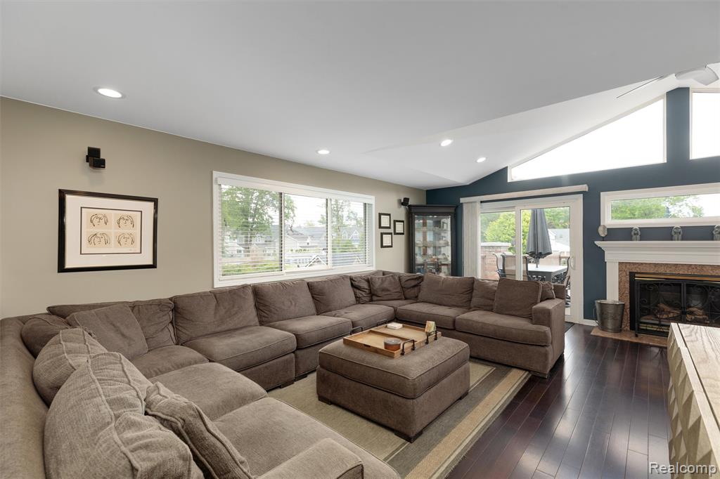 8950 Riverview, Pinckney, MI 48169 — Photo 7