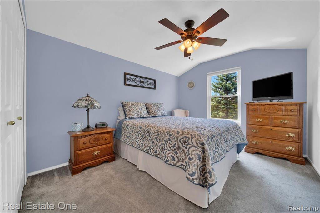 295 WINDING Brook, Commerce Twp, MI 48390 — Photo 24