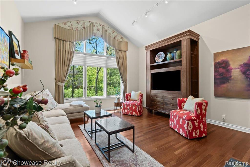 4563 HAVERHILL, Commerce Twp, MI 48382 — Photo 23