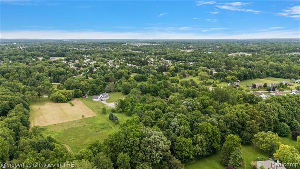 22150 Donnas Drive Street, South Lyon, MI 48178 — Photo 13