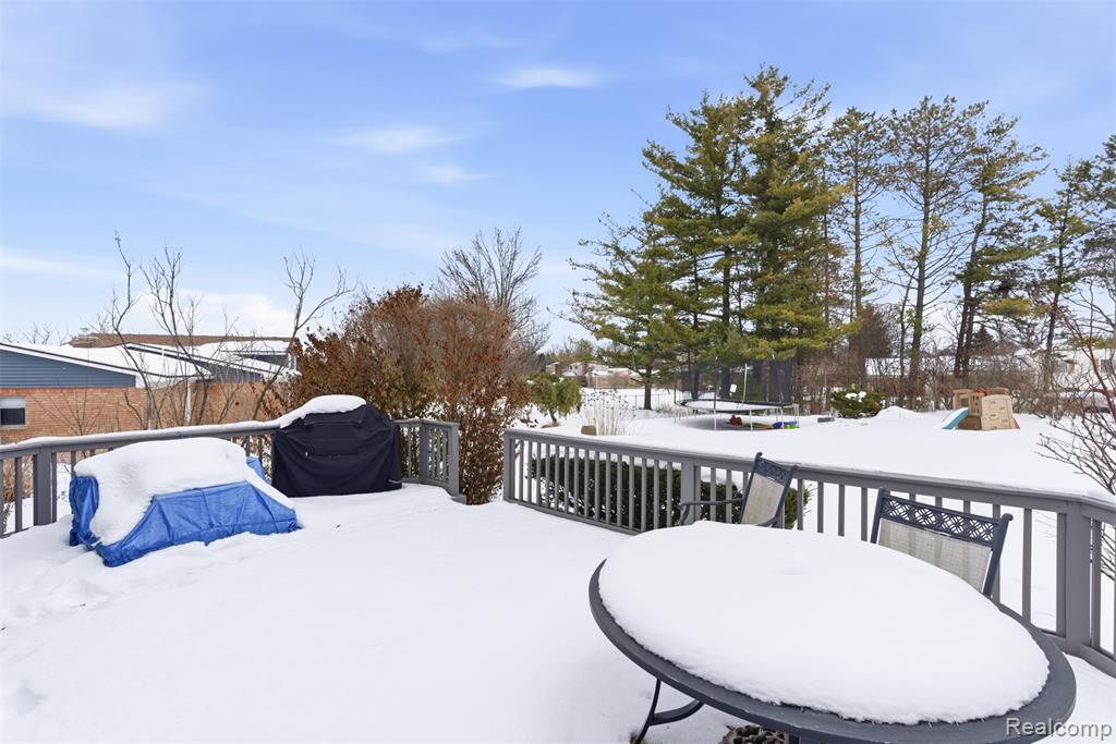 724 W Oxhill Drive, White Lake, MI — Photo 33