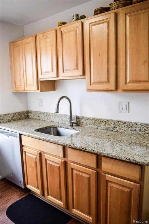 9960 ALLEN POINTE Drive, Allen Park, MI 48101 — Photo 16