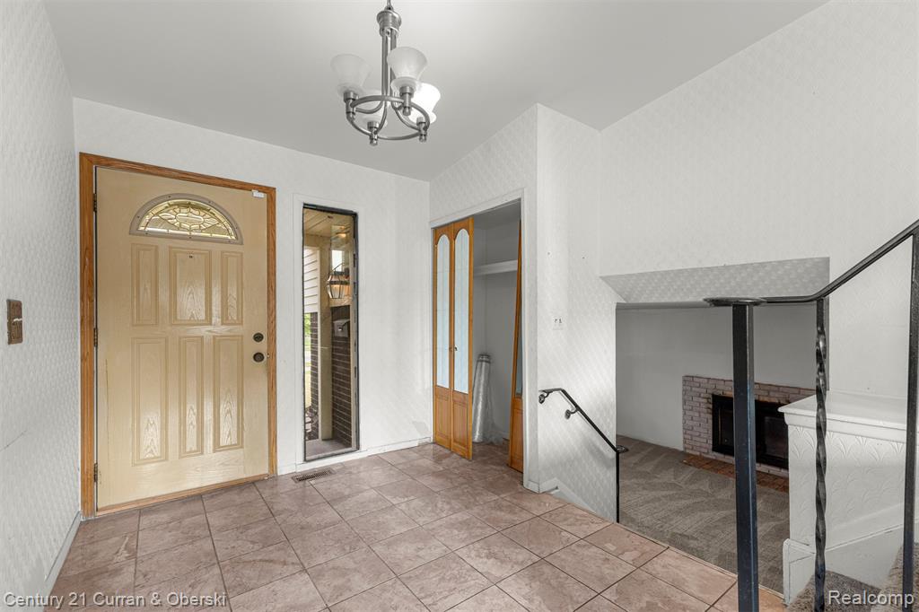 12345 Bedford Drive, Southgate, MI 48195 — Photo 4