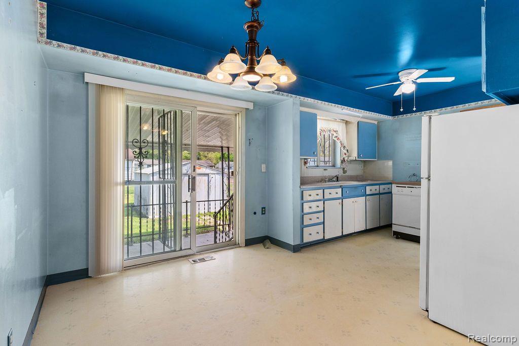 6626 ELMRIDGE Drive, Flint, MI 48505 — Photo 16