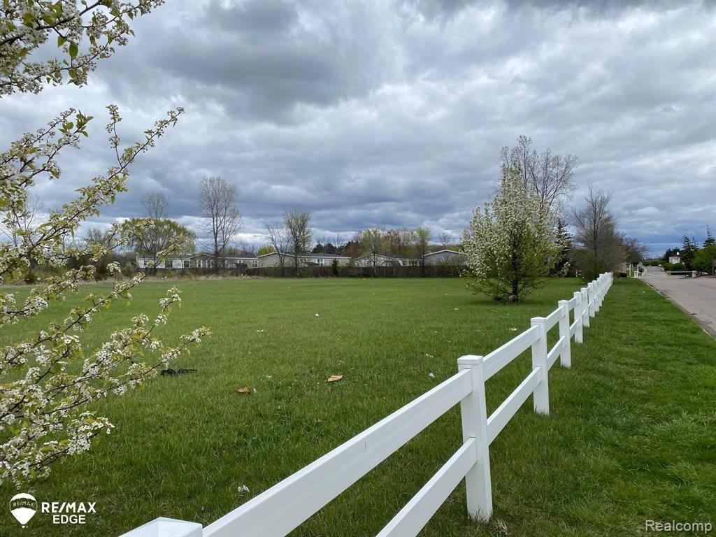 VACANT Green Briar Boulevard, Burton, MI 48529 — front exterior