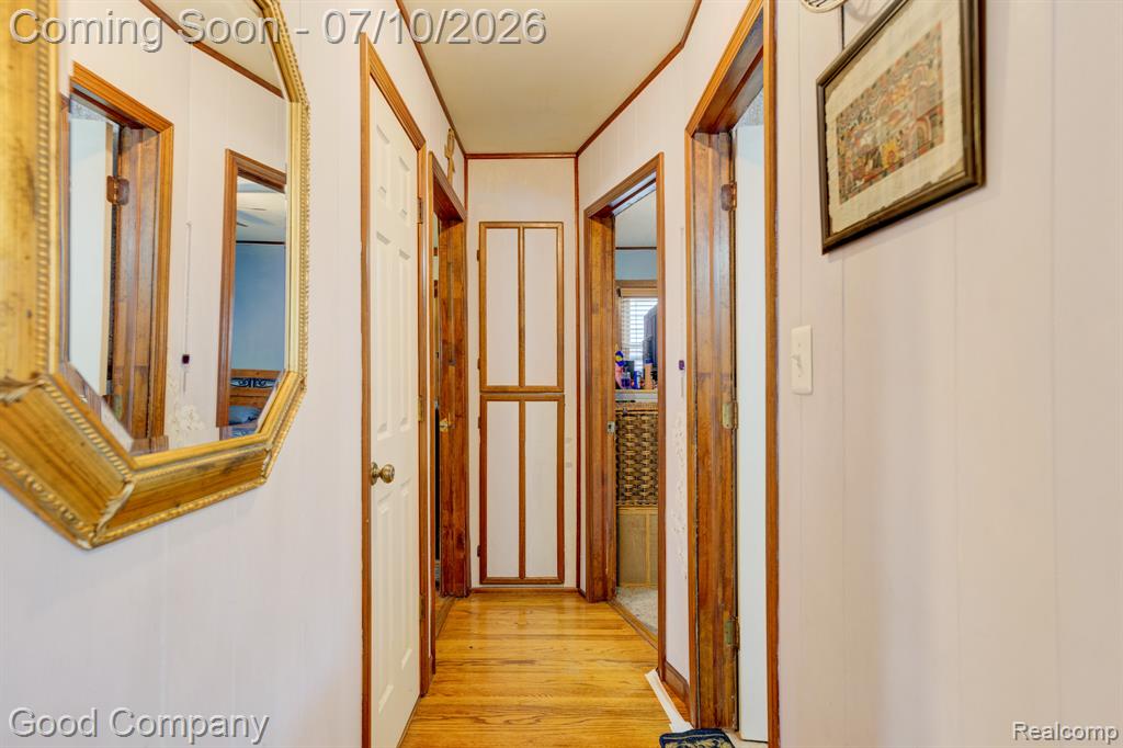 520 E Hudson Avenue, Madison Heights, MI 48071 — Photo 16