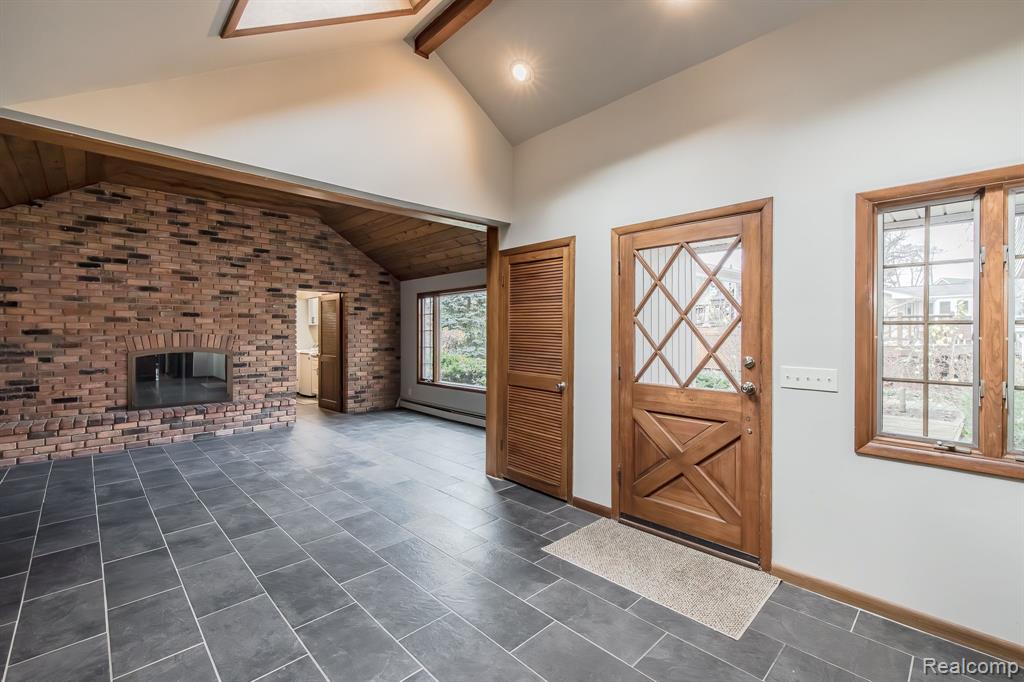 9149 LONGCROFT Drive, White Lake, MI — Photo 24