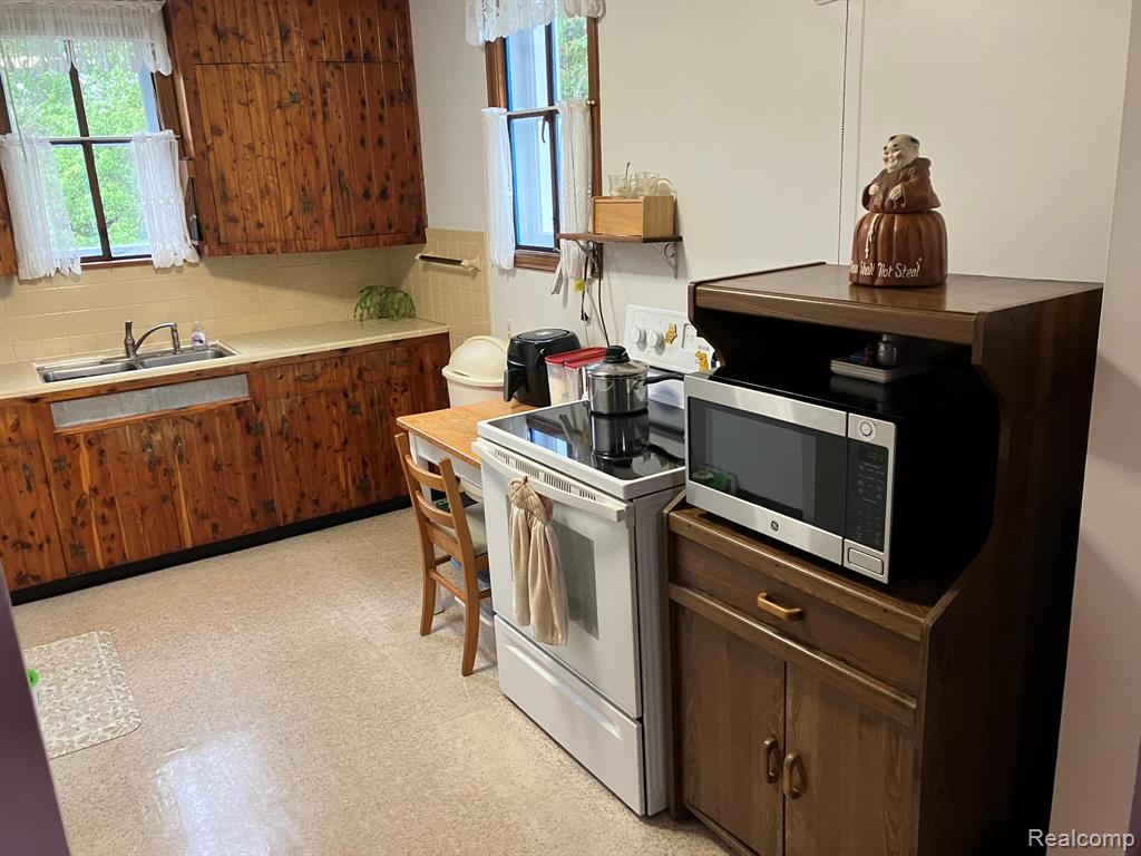 5893 Cribbins Road, Kenockee, MI 48006 — Photo 15