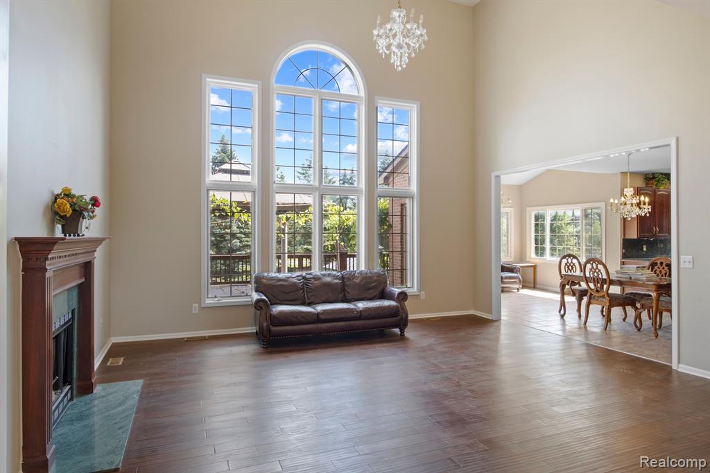 8950 WOODLORE SOUTH Drive, Plymouth, MI 48170 — Photo 10