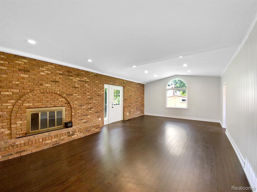 2887 BAYLIS Drive, Ann Arbor, MI 48108 — Photo 11