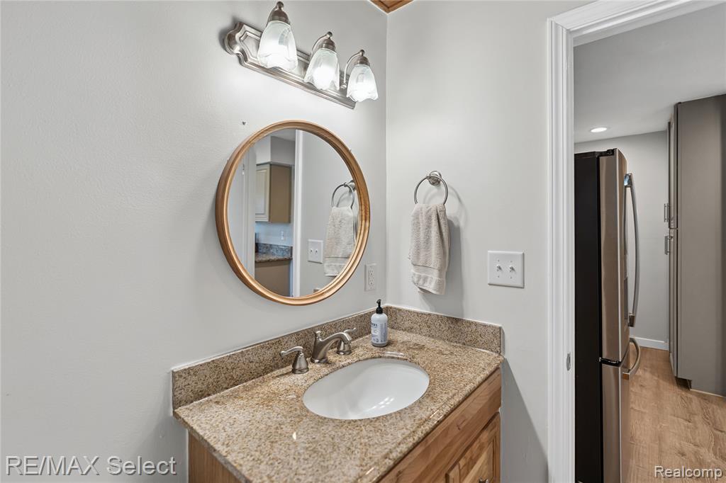2456 N Tipsico Lake Road, Hartland, MI 48353 — Photo 21