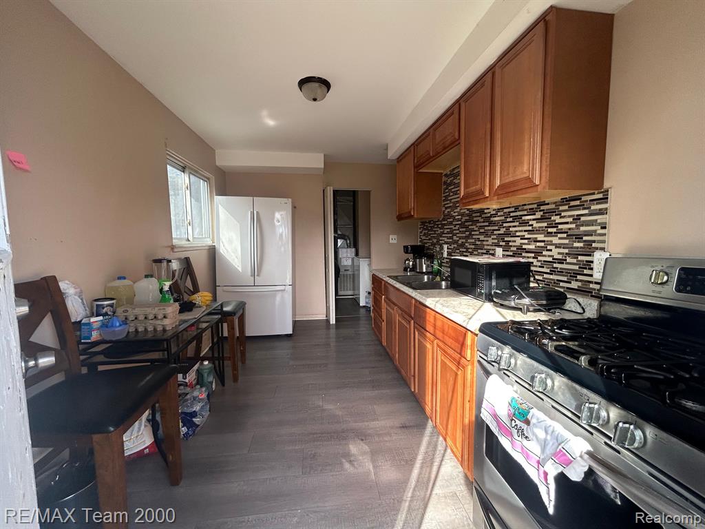 5627 Gertrude St., Dearborn Heights, MI 48125 — Photo 8