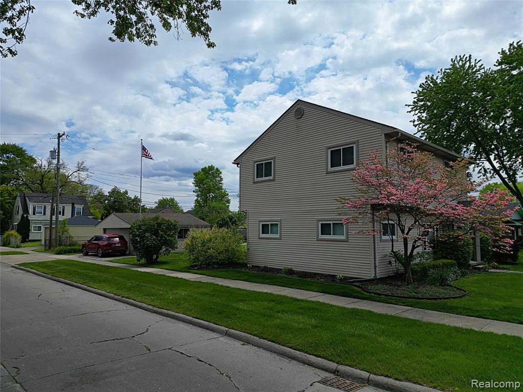 6964 Norborne Avenue, Dearborn Heights, MI 48127 — Photo 48