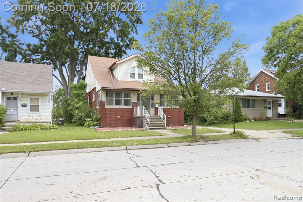 6915 Braun, Center Line, MI 48015 — Photo 2
