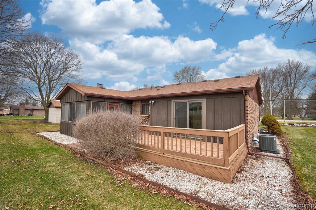 9080 E Lippincott Boulevard, Davison, MI 48423 — Photo 7